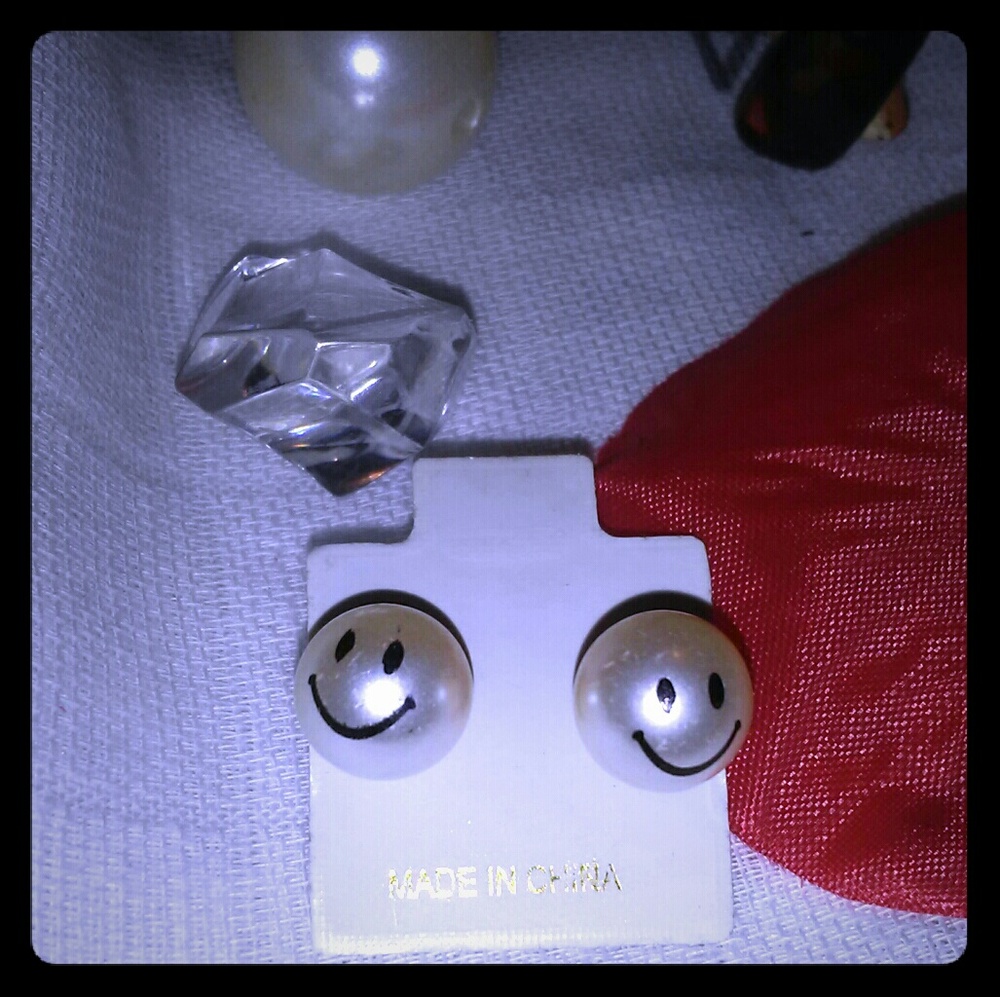 💥Cute fux pearl studs